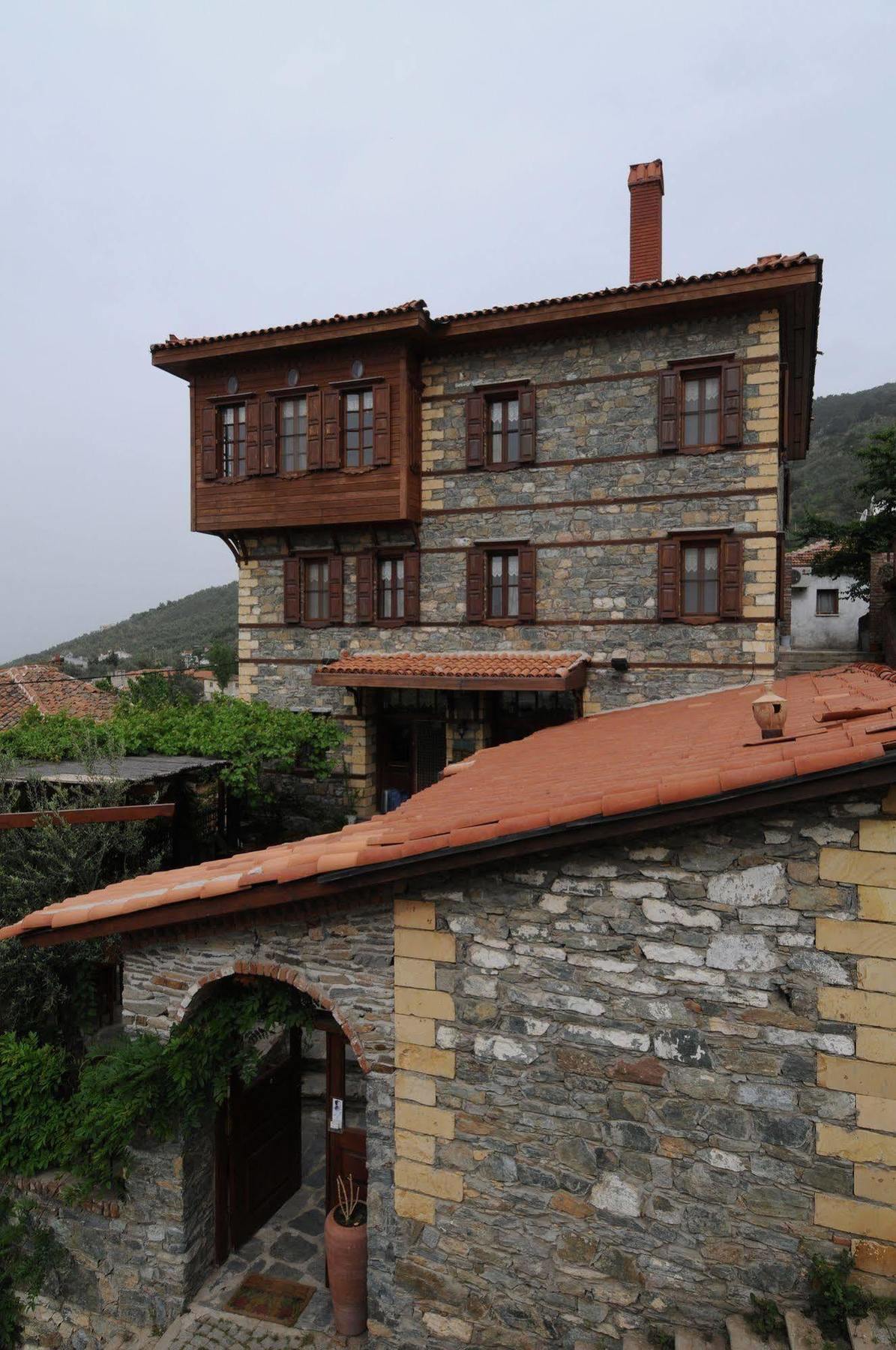 Altin Cesmeli Konak Altinoluk Exterior photo